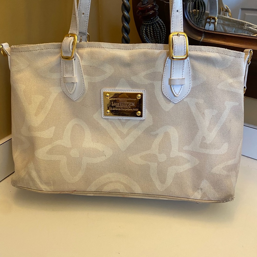Louis Vuitton Hand / Shoulder Bag